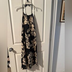 Backless Halter Maxi Dress in Black and Cream